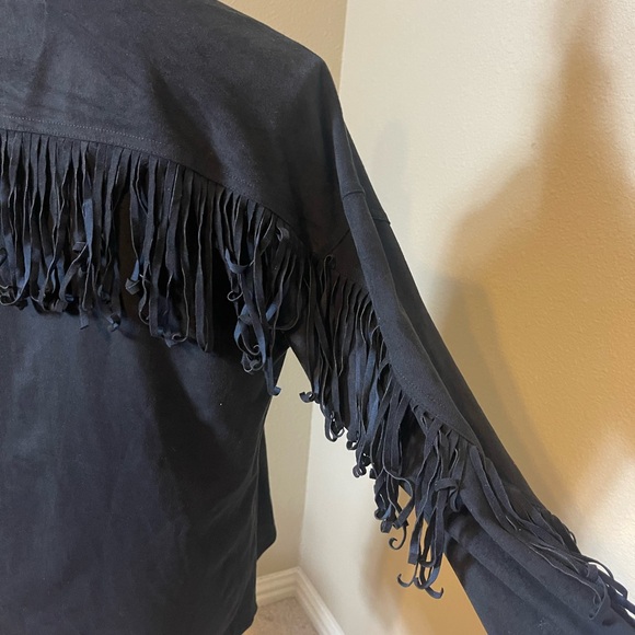 Velvet Heart black suede like fringed blouse size medium - Picture 4 of 5